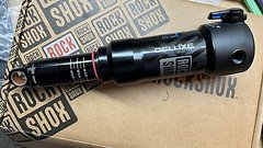 RockShox Deluxe Select+ 205x60 aus Neurad