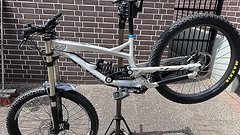 YT Industries Tues 2.0 Raw