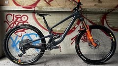 Santa Cruz Bicycles Megatower 1 CC XL