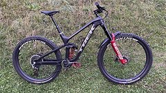 Trek Slash 9.8 Custom M/L