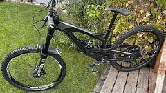 YT Industries Tues - AL - L - frisch komplett geserviced