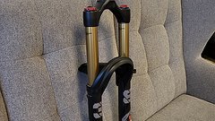 Fox Racing Shox 38 Factory Grip 2 Kashima Federgabel 29 Zoll