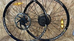 Mavic Crossline 26" LRS Laufradsatz VR 20x110 / HR QR 9x135 Straight Pull