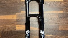 Fox 36 RHYTHM Grip 170mm, 44mm Rake, Boost, NEU