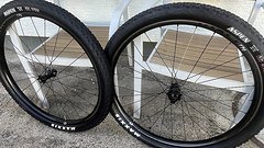 Reynolds XC 289/389 Industry Nine I9 Hydra Carbon Black Label