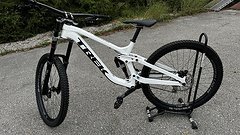Trek SESSION 9 2023 R3 weiß