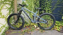 Trek Remedy 9.7 M/L Enduro/Trail Bike mit Upgrades [13,5kg]