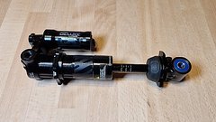 RockShox Super Deluxe Ultimate Coil 205x65 Neu