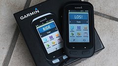 Garmin mit Silikonhülle und 32GB SD Karte