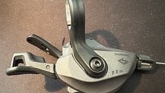 Shimano DEORE XT SL-M8130 11-fach LinkGlide mit Schelle