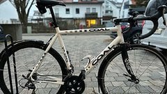 Custom Einsteiger Custom Rennrad mit Markenausstattung