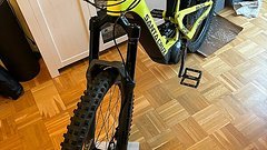 Santa Cruz Bicycles Heckler 8 CC Cascade Link MX, keine 1000km,2 Akkus