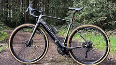 Focus Paralane2 9.8. Größe M E- Gravel Custom, Di2, Carbon, Fazua