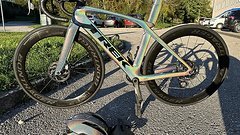 Trek MADONE Projekt One Prismatic Pearl