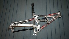 Cannondale Judge World Cup Replica DH Rahmen 26" Gr. M Fox Titan Feder DHX5.50