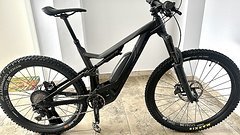 Canyon Spectral on AL7 Größe M / BJ 2018 / VB 1.500€