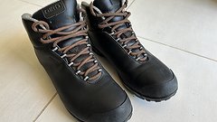 Giro Alpineduro 43 9.5 Schwarz