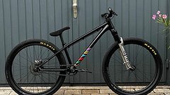 Canyon Stitched 360 Custom Dirtjump Bike