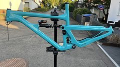 Yeti Cycles SB150 TURQ CARBON 29" RAHMENKIT XL + FOX DHX2 Coil