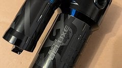 RockShox Super Deluxe Select+ 205x65 mm Dämpfer RT Trunnion