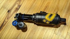 Öhlins TTX 2 AIR 205x65 Trunnion