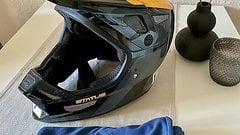 100% Status MTB Fullface Helm, schwarz gelb/orange Größe M