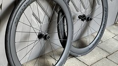 Bontrager rager Aeolus Elite 50 TLR Disc Carbon Rennradlaufräder