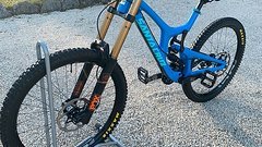 Santa Cruz Bicycles V10 Größe L / 27,5" in Best-Zustand mit Schutzfolie!