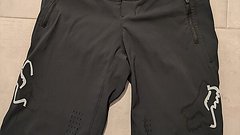 Fox Racing Defend Shorts Gr.32 / M schwarz