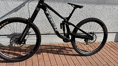 Trek SESSION 9 2023 X01 R2 black