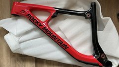 Rocky Mountain Slayer C70 2020 M Hauptrahmen Defekt