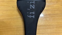 Fizik M5 Sattel