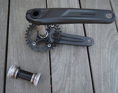 Foto von Shimano - diverse Antriebs- und Schaltkomponenten