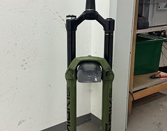Foto von RockShox Lyrik Ultimate Flight Attendant 160mm 15x110mm 44mm Offset