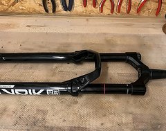 Foto von RockShox 29" Lyrik Ultimate Charger 3 (D1) RC2 160 mm / 44 Offset