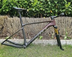 Foto von Scott Scale RC HMX SL XL full frameset