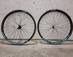 Foto von Hollowgram HG 30