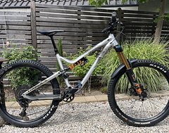 Foto von Commençal Meta AM V4.2 - New Zealand Edition (2018) - 27,5“ - M