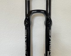 Foto von RockShox Lyrik Ultimate Charger 3.1 RC2 29" 150mm, DebonAir+ MY25
