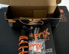 Foto von Fox Racing Shox DHX2 Coil 230 x 60 / 62.5 / 65 - 450er Feder