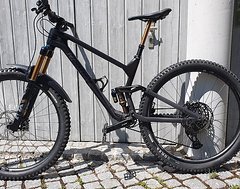 Foto von Radon Bikes Slide Trail 10.0 HD 2023 Carbon Gr. M / 18"