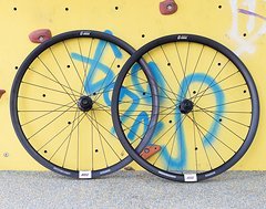 Foto von Rose Bikes Bestzustand: Gravel Laufradsatz G Thirty Disc 28"x25 mm Shimano HG