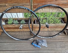 Foto von Newmen Advanced SL X.A. 30 Carbon Laufradsatz Boost MTB