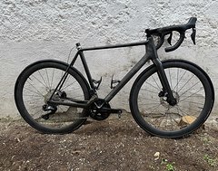 Foto von Carbon Team BikeAhead Rennrad 105 Di2 Tune LRS
