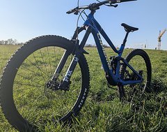 Foto von Lapierre Spicy CF 2023 - Voll Carbon
