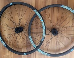 Foto von Reynolds Carbon Laufradsatz 27,5 Zoll Superboost