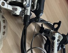 Foto von Shimano XTR Scheibenbremse BR-M985, v+h, 2x180mm Scheiben, Disc