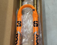 Foto von Fox Racing Shox 36 FLOAT 29" GRIP X2 FACTORY BOOST FEDERGABEL 160mm Shiny Orange 2025