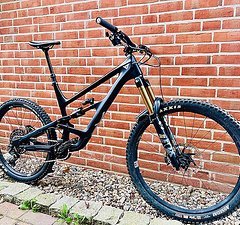 YT Industries Capra MX Core 4 Carbon