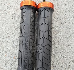 Raceface Getta Griffe Schraubgriffe NEU